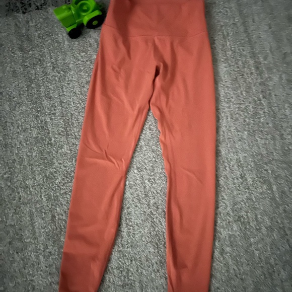 SOLD-Lululemon Bra and leggings set Wunder Under Luxtreme - Picture 5 of 6